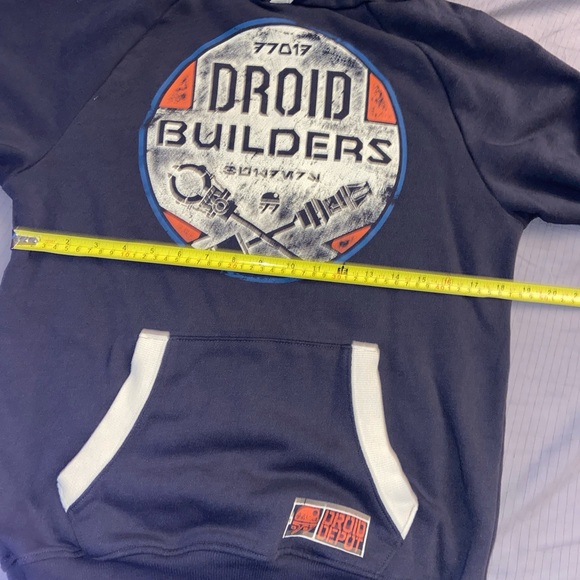 Disney Star Wars Droid Builders sweatshirt! Like new! - Picture 5 of 6